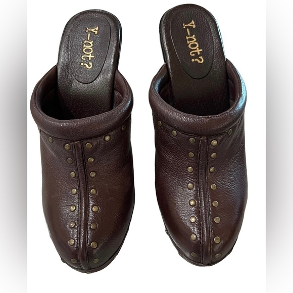 Y-NOT? brown leather gold studded heels mules 3 inch studded leather clogs - Picture 1 of 9
